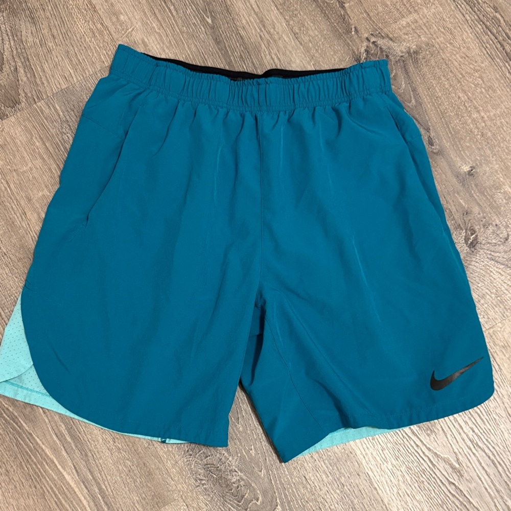 Nike Men's Teal Athletic Shorts